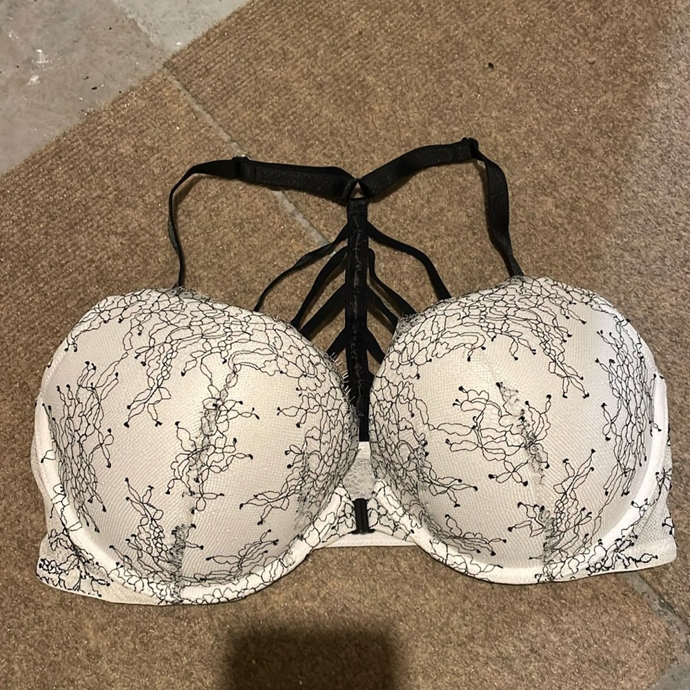 Victoria’s secret bra